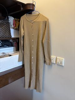 （分類：）位於 。 由 pigggg2 提交（商品編號 1427795825，圖片 1）。簡介： 。