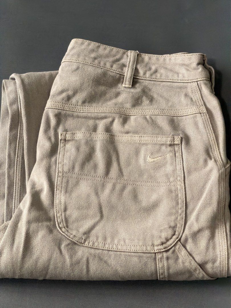 Nike Carpenter Pants - Beige (Category: Jeans) located in Quezon City. Submitted by allgood_pat (Listing ID 1427793460, Image 2). Description: 👉 Fits size 29 Mens 👉 All photos posted 👉 No measurements sorry Used 4 times.