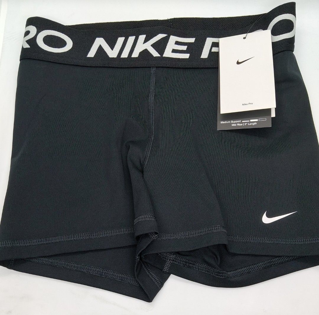 Nike Pro Shorts MIDRISE 3" LENGTH (Category: Activewear) located in Baguio. Submitted by all_uneed2600 (Listing ID 1427814245, Image 2). Description: Medium support 4pcs MEDIUM 1 PC SMALL 1PC XS 1 PC XL.