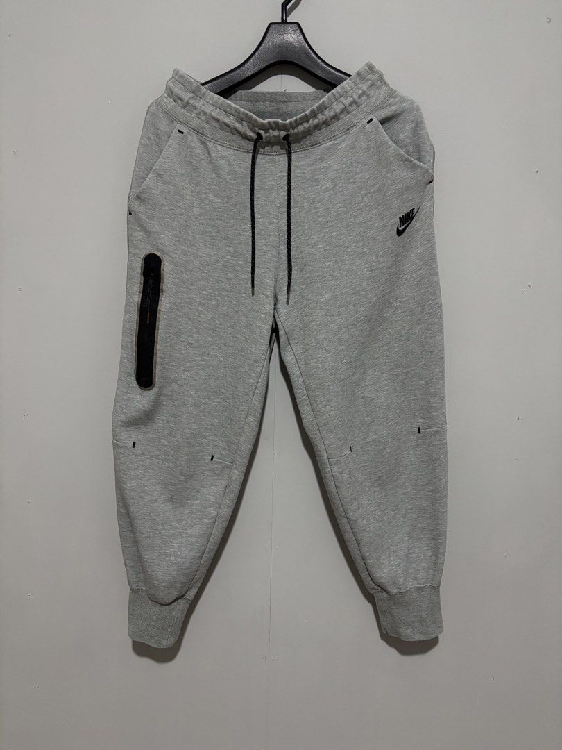Nike techfleece pants (Category: Activewear) located in Davao. Submitted by hippiehappy420 (Listing ID 1427793286, Image 1). Description: Nike TF Medium waistline 28-32 Very good condition Washed and sanitized ship nationwide Negotiable price Visit my listings for more affordable clothings! Shirt Pants Shorts Caps Bags Jogger Blouse Jeans Hoodies Accessories Etc..