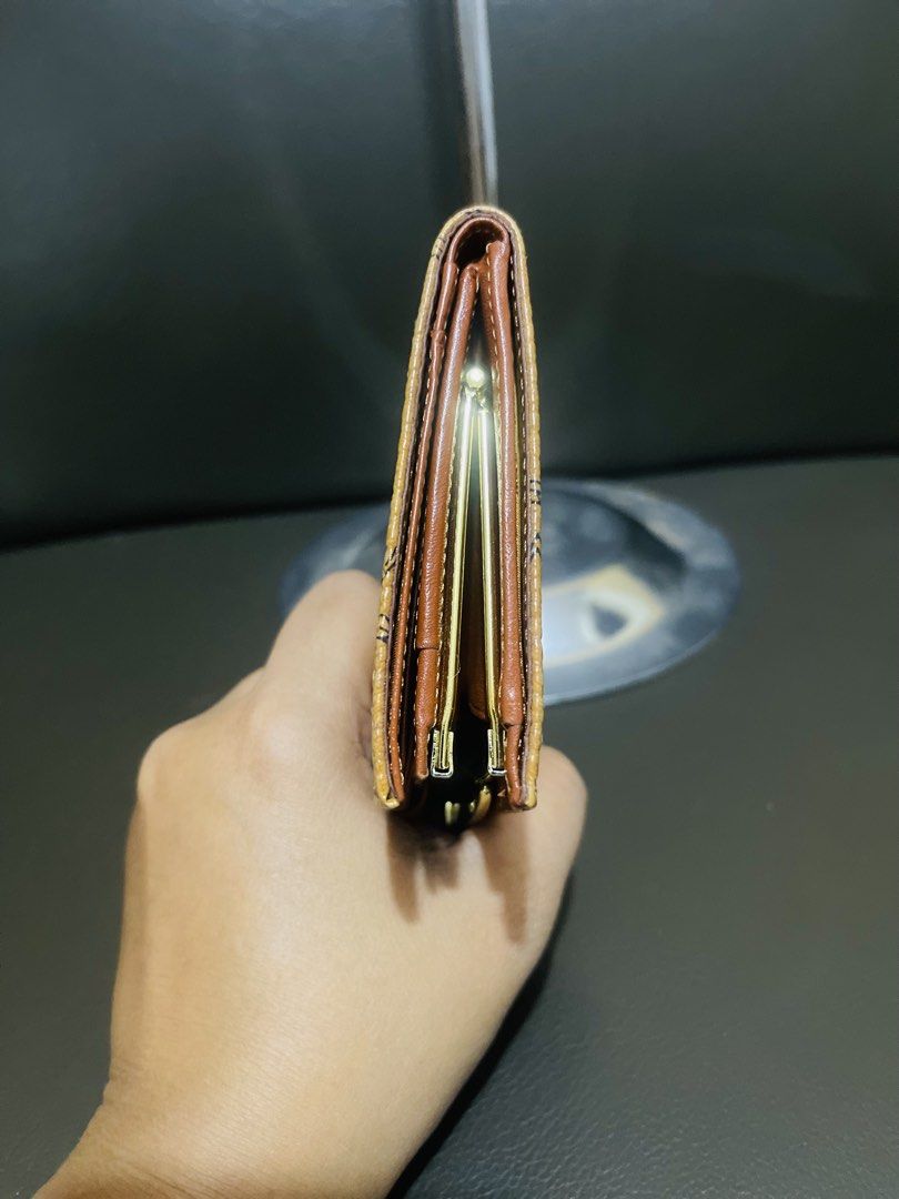 original MCM Germany Visetos Wallet (Category: Luxury Bags & Wallets) located in Manila. Submitted by nylan1227 (Listing ID 1427880142, Image 3). Description: in excellent condition.