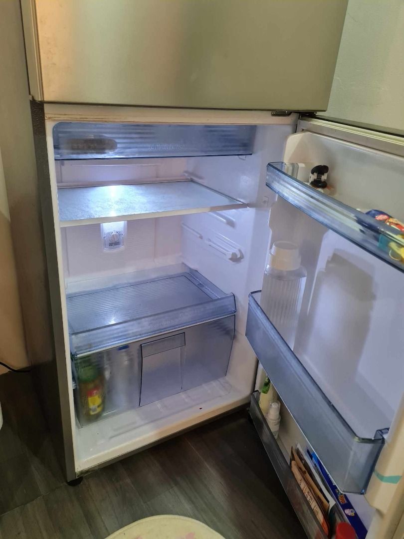 Panasonic Econavi Inverter Refrigerator 2-door (Category: Refrigerators and Freezers) located in Cavite. Submitted by greysieg (Listing ID 1427876930, Image 2). Description: ❄️ Panasonic NR-BL267 Inverter Refrigerator – For Sale ❄️ Selling our well-maintained Panasonic Econoavi Inverter Ref – malamig, maayos, and ready for use 💯 ✔️ Model: NR-BL267 (262L capacity around 9cuft) ✔️ Inverter – tipid sa kuryente ⚡ ✔️ No repair history ✔️ Well maintai