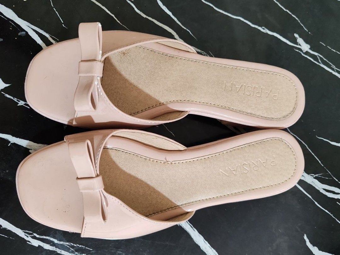 Parisian Bow Sandals Size 37 (Category: Flats & Sandals) located in Angono. Submitted by decluttermommma (Listing ID 1427832066, Image 2). Description: used 2x na stock lng pero no issue angono Rizal location can do lbc or lalamove shipping .