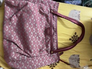 （分類：）位於 。 由 dorissssho 提交（商品編號 1427813985，圖片 1）。簡介： 。