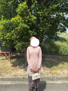 (Category: ) located in . Submitted by prelovedby__d (Listing ID 1427856532, Image 1). Description: .