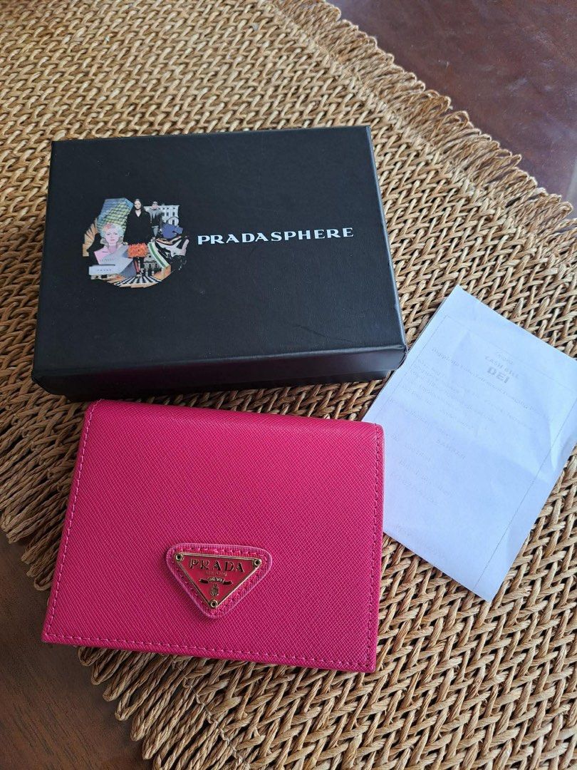 📍Pink Prada (Category: Luxury Bags & Wallets) located in Manila. Submitted by luxxevintage_reg (Listing ID 1427813534, Image 3). Description: with minor issue bought in SG .