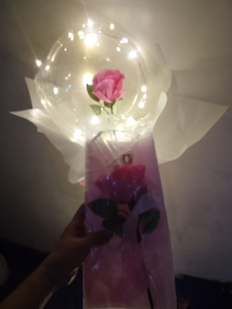 Pink Rose with LED Lights Balloon (Category: Flowers & Bouquets) located in Las Pinas. Submitted by mommys_koleksyon011 (Listing ID 1427926120, Image 3). Description: Led flower bouquet 50.00 Hinde Yan nakasetup Kau po mag set. Perfect yan pang bigay SA gragraduate ❤️ Yan po ung itsura nagsample ako pinanood ko lng SA TikTok 😅di lng masyado perfect pag kagawa ko 😁.