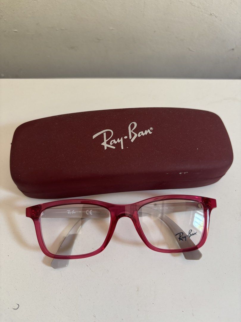 Ray Ban Youth RB1562 (Category: Sunglasses & Eyewear) located in Manila. Submitted by decluttering_me (Listing ID 1427811017, Image 1). Description: bran new.