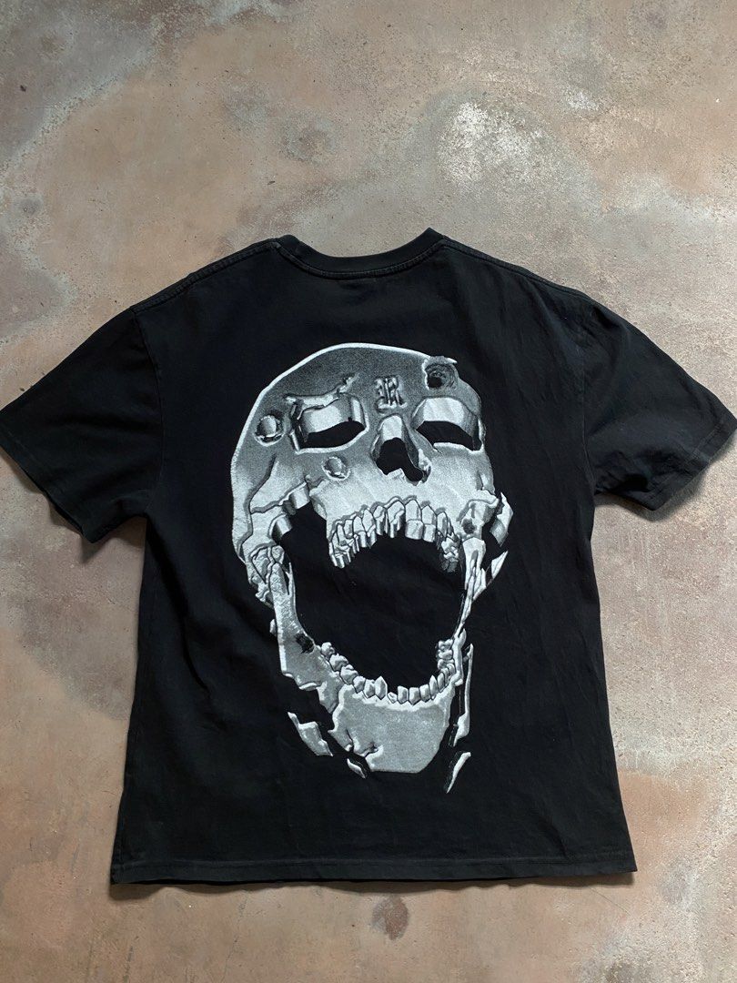 REVENGE SKULL TEE (Category: Tshirts & Polo Shirts ) located in Alicia. Submitted by maccc2 (Listing ID 1427884020, Image 2). Description: REVENGE SKULL TEE SIZE SMALL ON TAG 21 X 27 DIMENSION NO ISSUE FOR ONLY 500 OR OFFER.