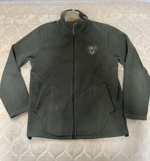 (Category: ) located in . Submitted by bruce_store (Listing ID 1427852247, Image 1). Description: .