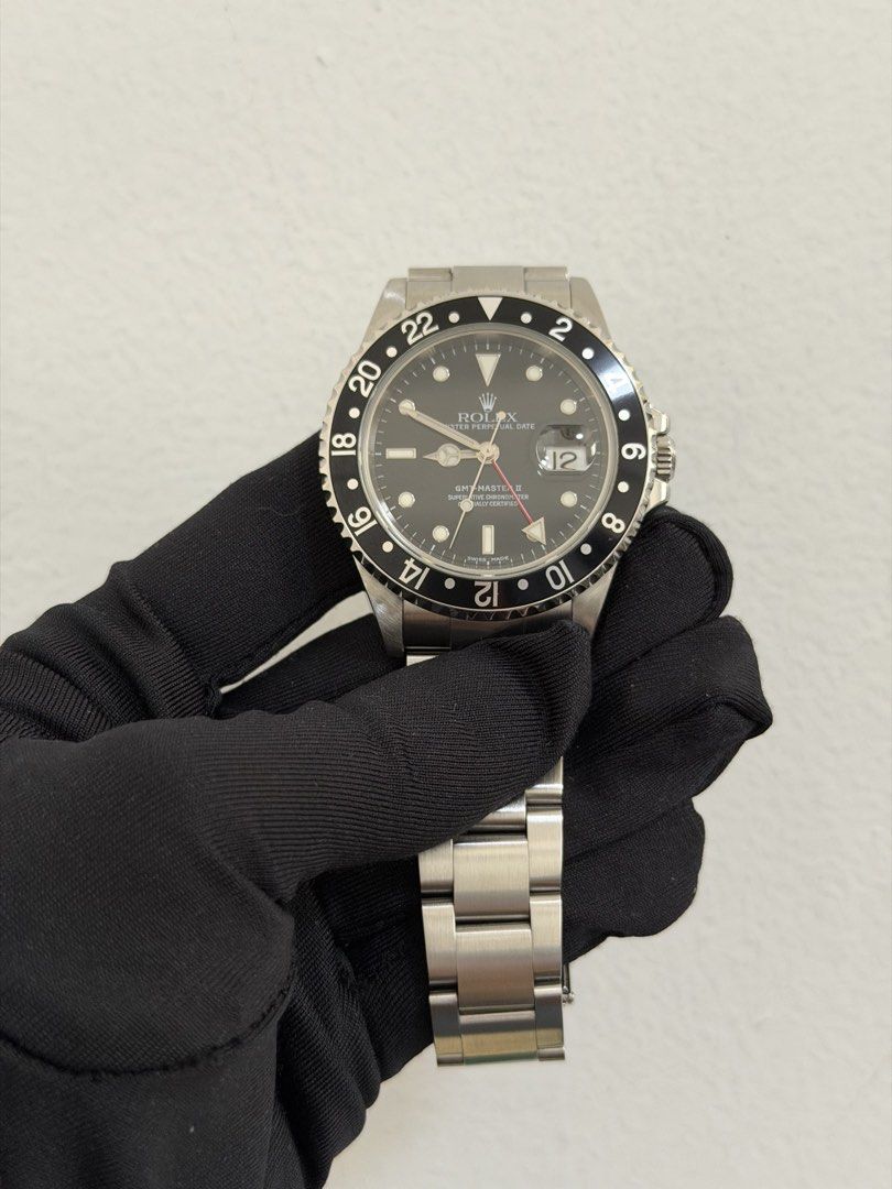 Rolex GMT Master II Black (Category: Luxury Watches) located in Quezon City. Submitted by nmimicu (Listing ID 1427848076, Image 2). Description: 40mm 16710 Year 2005 Full set Condition 9.8/10 San Juan City.