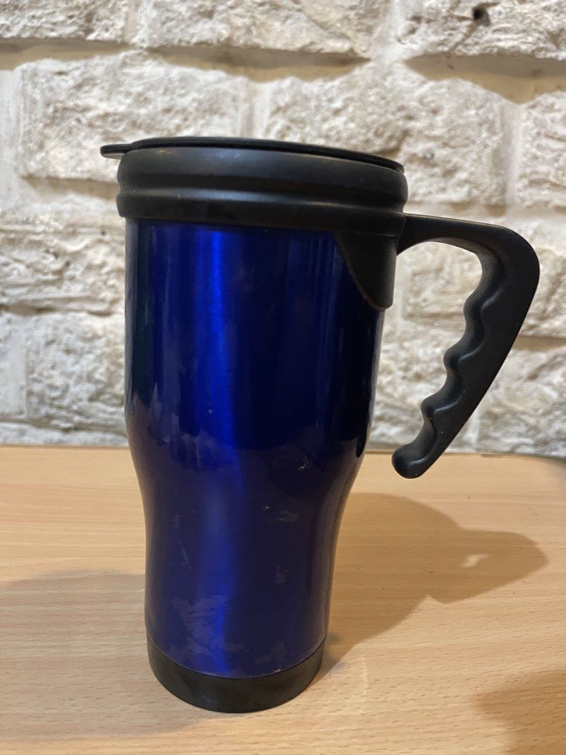 stainless steel travel mug (Category: Water Bottles & Tumblers) located in San Fernando. Submitted by japansurpluselyu (Listing ID 1427932864, Image 1). Description: .