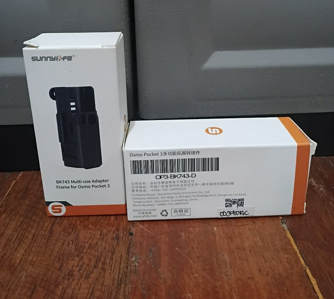Sunnylife BK743 Multi-Use Adapter Frame (Category: Gimbals & Stabilizers ) located in Manila. Submitted by chinggayg.190 (Listing ID 1427868182, Image 3). Description: Upgrade your Osmo Pocket 3 setup with the Sunnylife BK743 Multi-Use Adapter Frame — the perfect add-on for creators who want more flexibility, protection, and mounting options on the go! Designed to fit your Osmo Pocket 3 snugly, this lightweight yet durable frame lets you attach m