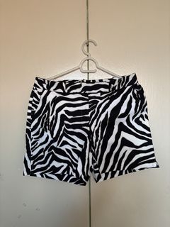 (Category: ) located in . Submitted by shoplush (Listing ID 1427828327, Image 1). Description: .