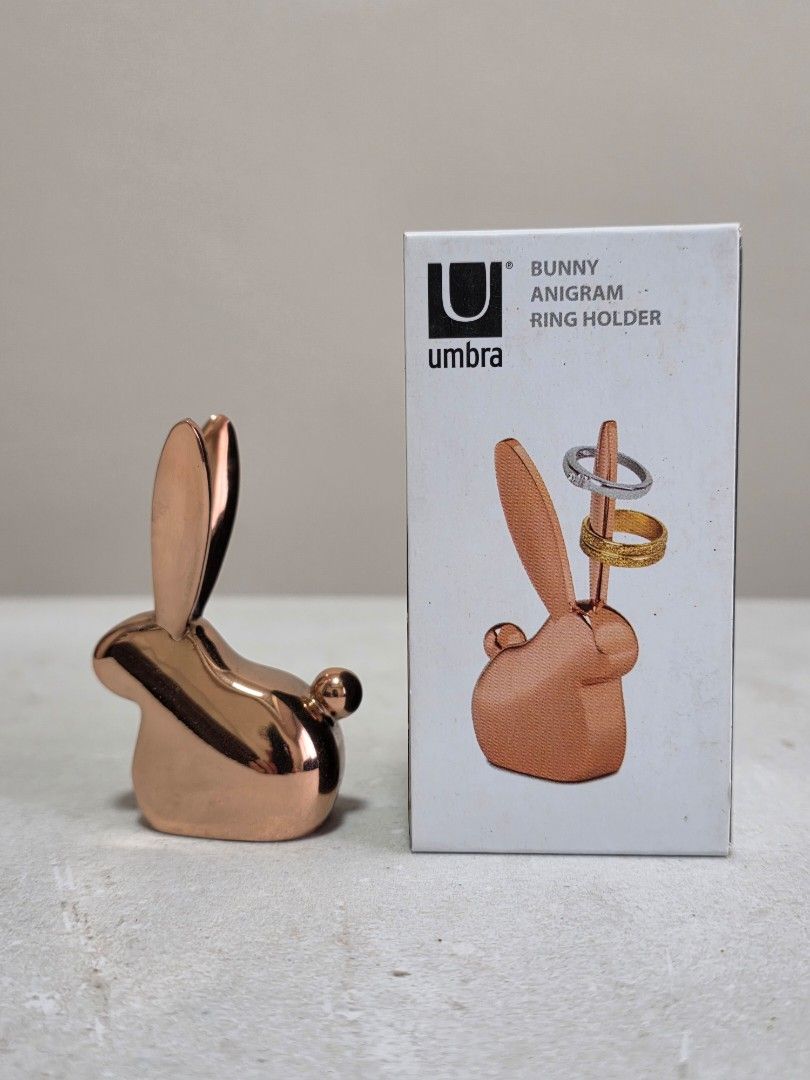 Umbra Bunny Anigram Ring Holder (Category: Rings) located in Manila. Submitted by tch_86 (Listing ID 1427793066, Image 2). Description: For your gift idea and aesthetic organization Dimension: 1.77x3x1.18" .
