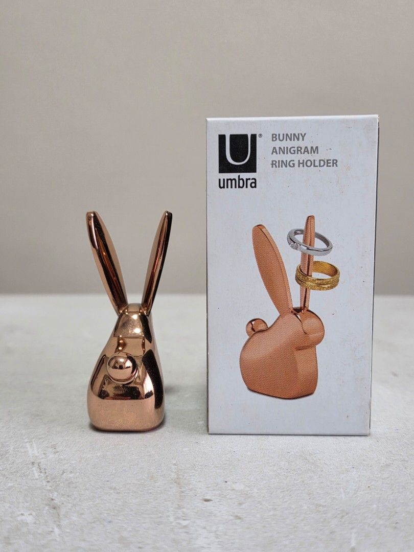 Umbra Bunny Anigram Ring Holder (Category: Rings) located in Manila. Submitted by tch_86 (Listing ID 1427793066, Image 1). Description: For your gift idea and aesthetic organization Dimension: 1.77x3x1.18" .