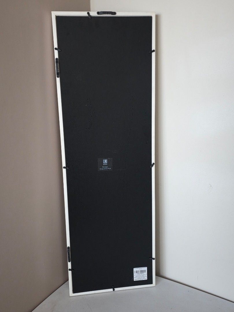 Umbra clothesline flip photo display (Category: Other Photography Accessories) located in Manila. Submitted by tch_86 (Listing ID 1427815434, Image 2). Description: Dimension: 28.5x9.5x1.5" The design is minimalist and will complement other frames. Enables you the refresh your refresh your memories as often as you like with its wooden clips..