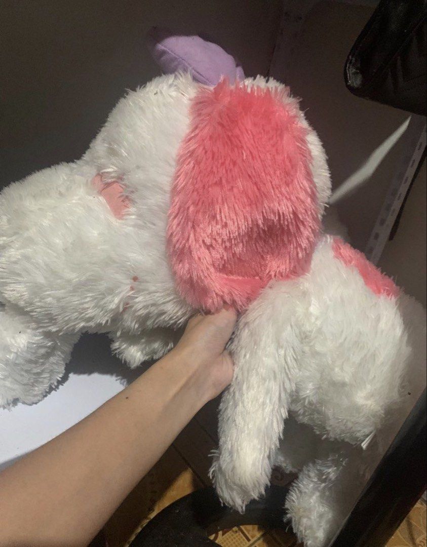 White and Pink Plush Dog snoopy (Category: Plushies & Soft Toys) located in Manila. Submitted by schwarzer0 (Listing ID 1427885388, Image 1). Description: ﹂ 𝗠𝗢𝗣: GCASH ﹂𝗠𝗢𝗗: Jnt ﹂𝗟𝗢𝗖𝗔𝗧𝗜𝗢𝗡: PANGASINAN .