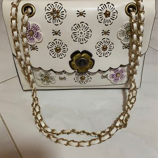 (Category: ) located in . Submitted by happyriver-b57f (Listing ID 1427845384, Image 1). Description: .