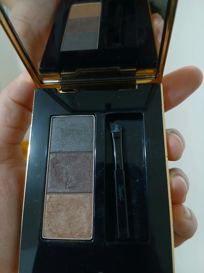 YSL Couture Brow Palette 2 (Category: Makeup) located in Alaminos. Submitted by sachiKaSan (Listing ID 1427862226, Image 2). Description: Ysl Eye Shadow Once lang nagamit Authentic Like New pa.