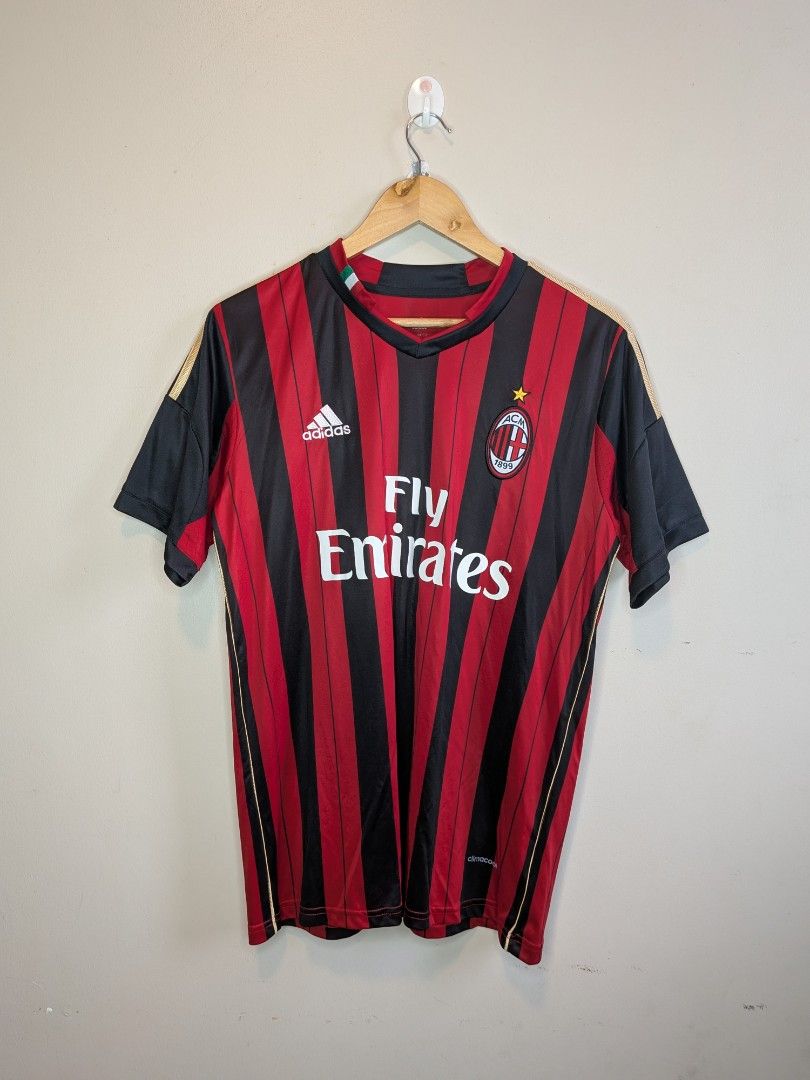 Adidas AC Milan Balotelli Jersey (Category: Tshirts & Polo Shirts ) located in Paniqui. Submitted by fndrs.kprs.ph (Listing ID 1428047436, Image 1). Description: Fly Emirates Football jersey Size on tag: Medium 20x28 Color rate: 10/10 Excellent Condition No flaws.
