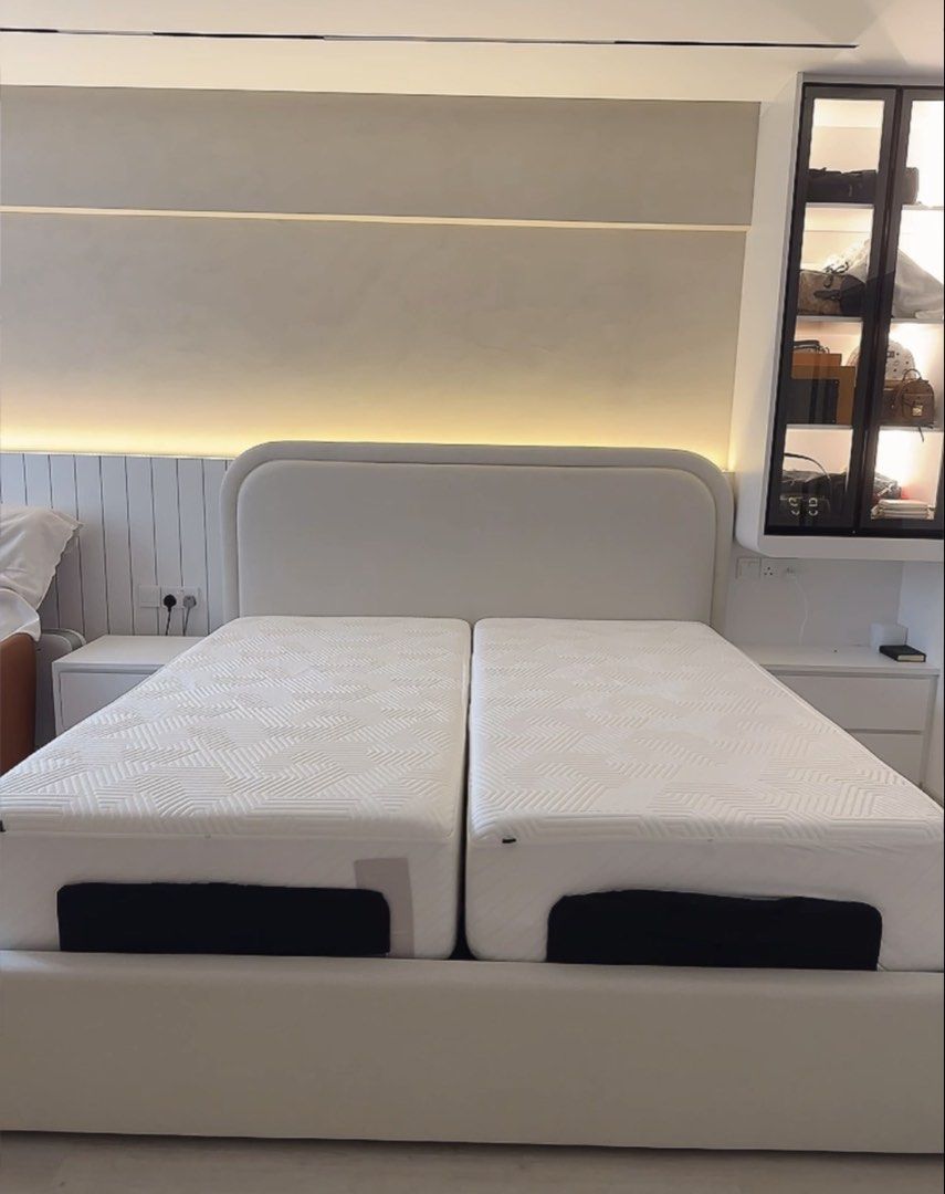 Adjustable Split King Bed (Category: Bed Frames & Mattresses) located in Singapore. Submitted by grlpwr (Listing ID 1428028662, Image 1). Description: Adjustable Split King Bed with Mattress, FREE just arrange for your own transportation of the frame and mattress and it’s yours :) .