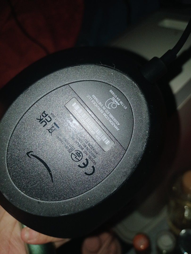 Amazon Echo Spot (Category: Soundbars, Speakers & Amplifiers) located in Cainta. Submitted by salecheapitem (Listing ID 1428076642, Image 2). Description: Amazon echo Alexa speaker Bago lang binili. dinagamit ni texting lang.
