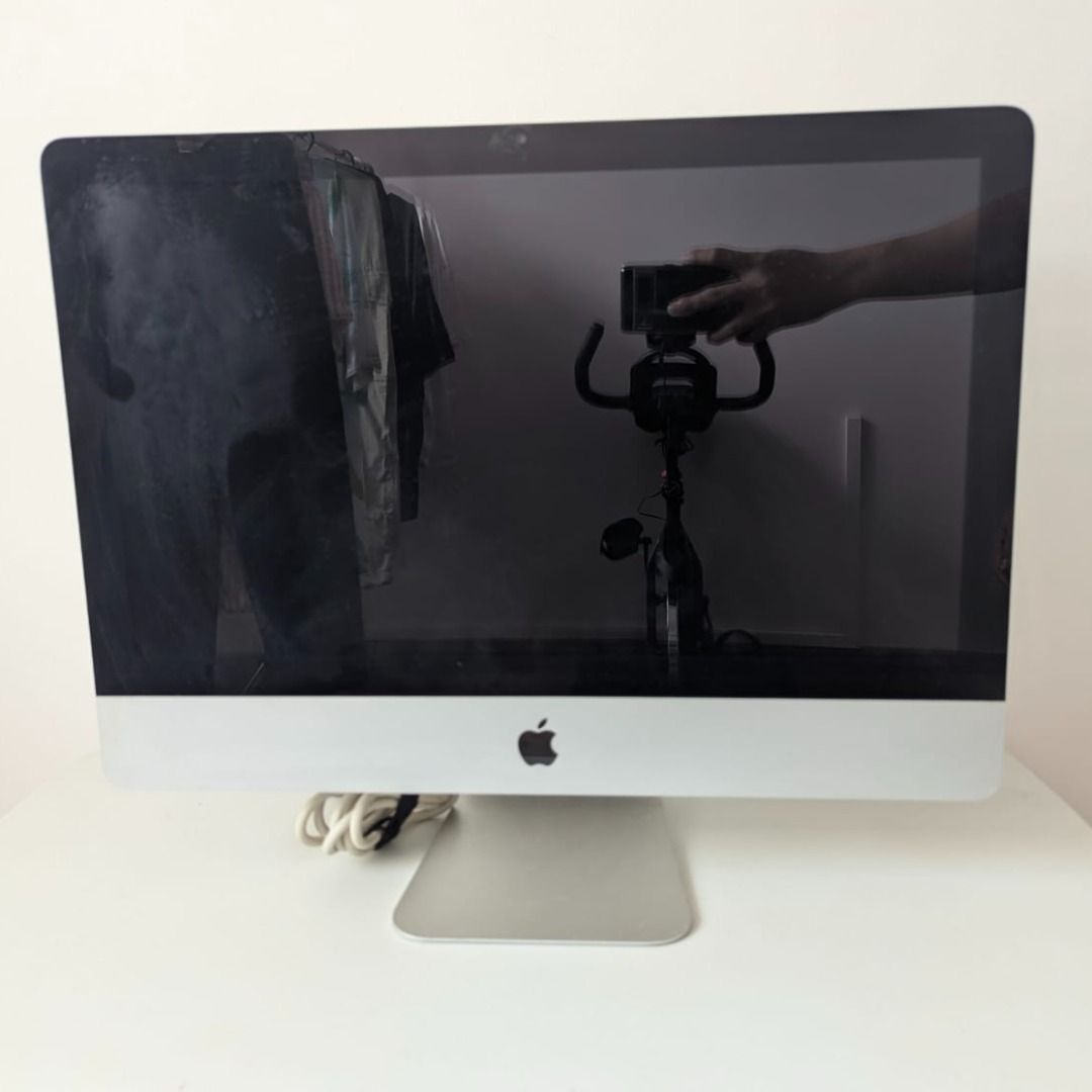 Apple iMac Desktop Computer413269198594396160