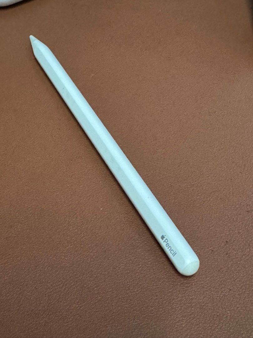 Apple Pencil 2 (Category: Other Mobile & Gadget Accessories) located in Manila. Submitted by emilevil (Listing ID 1428013057, Image 2). Description: Apple Pencil Generation 2 No issues Can include box Rfs - di nagagamit Also available - Ipad Air M1 5th Generation 256GB - Add P16,500 (see other listing for photos).
