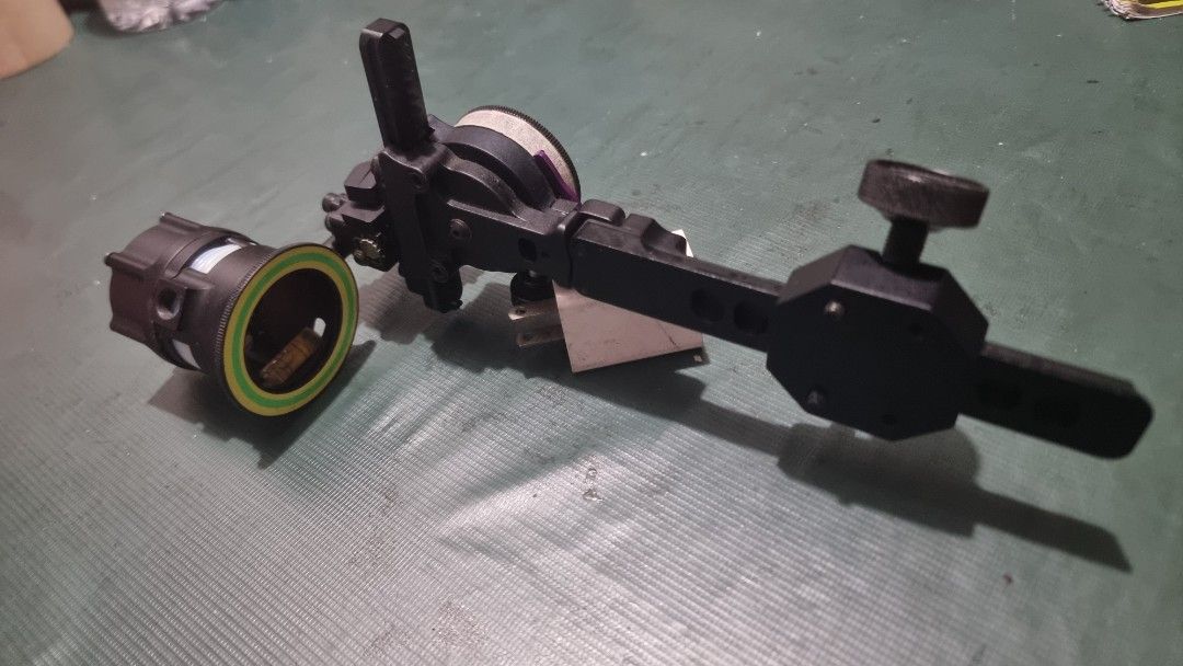 Archery compound Sight (Category: Other Sports Equipment and Supplies) located in Manila. Submitted by SirMks (Listing ID 1428046658, Image 2). Description: 6x and 8x lens included. added teflon tape inside the slider to prevent minimal sliding. good for hunting 2.5k buyer pays shipping manila area. .
