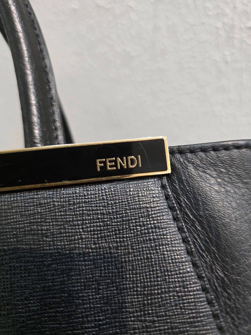 Authentic Fendi 2hours bag with strap (Category: Shoulder Bags) located in Aparri. Submitted by secondloop_695 (Listing ID 1427997724, Image 3). Description: - Authentic💯 - Fendi2 Hours Bag with strap - With free twilly ☺ 🅿️ 35,000 + shipping fee ✅ .