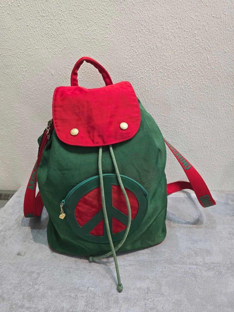 Authentic Moschino Backpack (Category: Backpacks) located in Aparri. Submitted by secondloop_695 (Listing ID 1427999312, Image 1). Description: - Authentic💯 - Moschino Backpack - Medium to Semi Large size 🅿️ 12,000 + shipping fee ✅ .