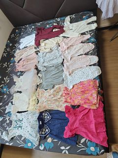(Category: ) located in . Submitted by hanasells (Listing ID 1427999234, Image 1). Description: .