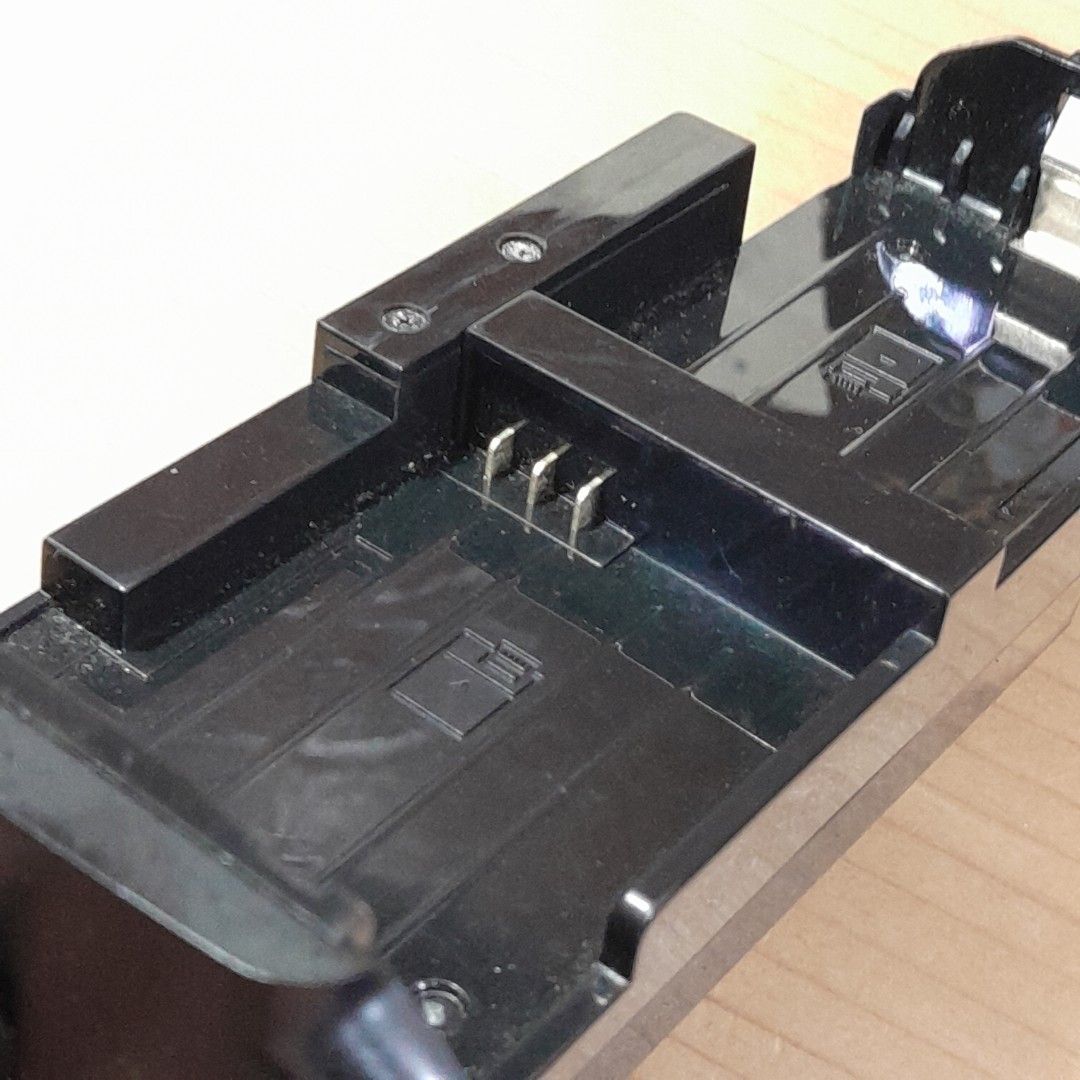 Battery Grip for Nikon 5200/D5100 (Category: Batteries & Chargers) located in Las Pinas. Submitted by 84vintage (Listing ID 1428039402, Image 2). Description: Battery grip compatible with Nikon 5200 and D5100 cameras. .
