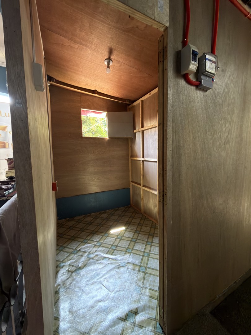 (Category: ) located in . Submitted by soldbymnl (Listing ID 1428009362, Image 1). Description: .