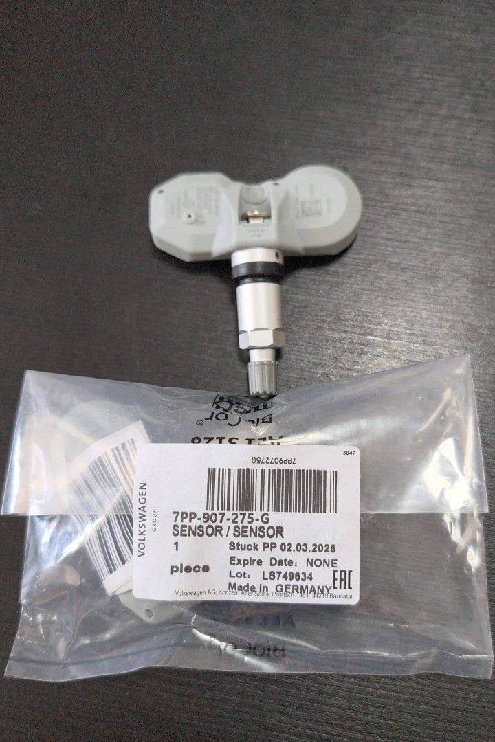 Bentley TMPS SENSOR (Category: Other Vehicles) located in Singapore. Submitted by epautoparts (Listing ID 1427959310, Image 1). Description: LEAD TIME 3-5 DAYS! Send your enquiries with Chassis number (VIN) and vehicle manufacturing year. No gst! Include delivery! To confirm. WA + Six Five Eight Nine Five Three Five Eight One Eight.