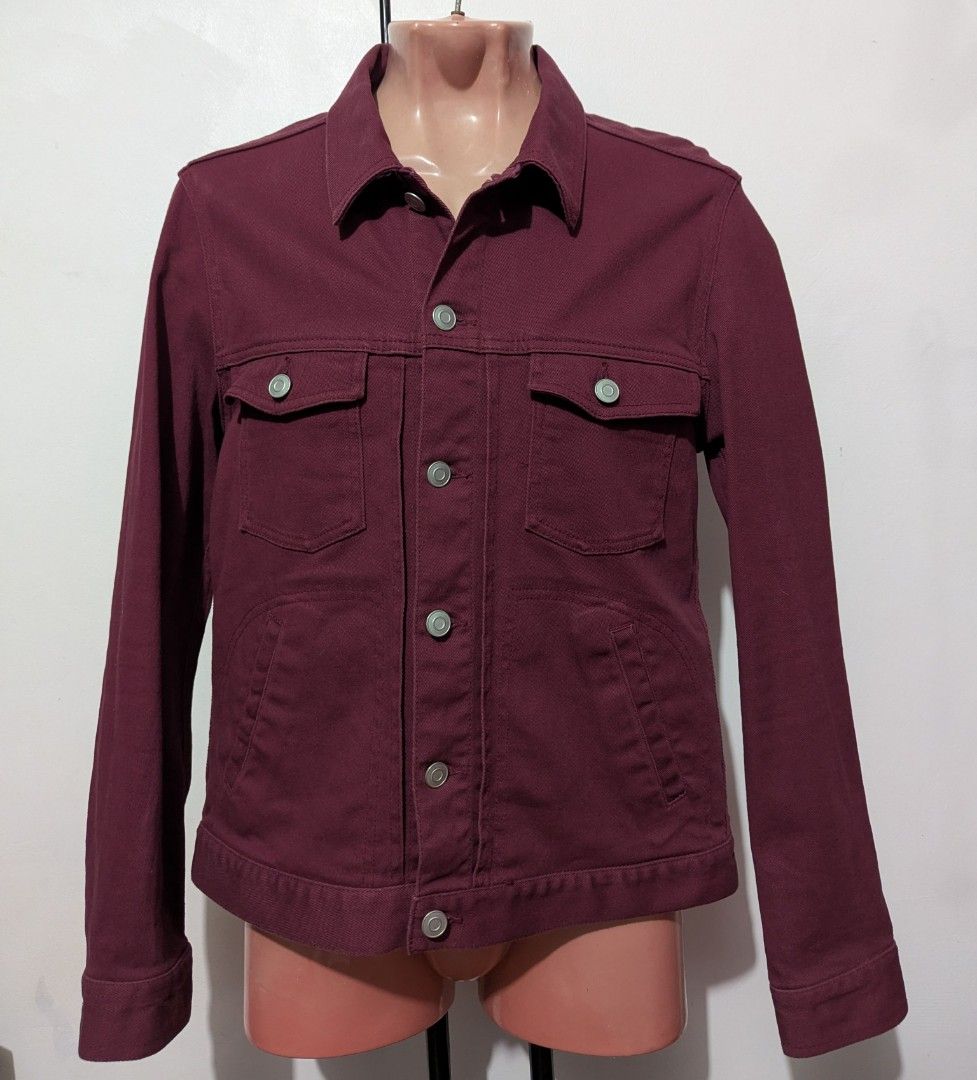 Browny Denim Jacket - M (Maroon) (Category: Coats, Jackets and Outerwear) located in General Trias. Submitted by mervcorner (Listing ID 1427935842, Image 1). Description: Unisex Jacket (Maroon) Brand: Browny Size: Medium Denim 4 Pockets Seldom use. Presentable. For casual and formal wear. RFS: Decluttering Item Location: General Trias, Cavite Delivery thru lalamove (at buyer's expense) Contact 09918984245 if interested..