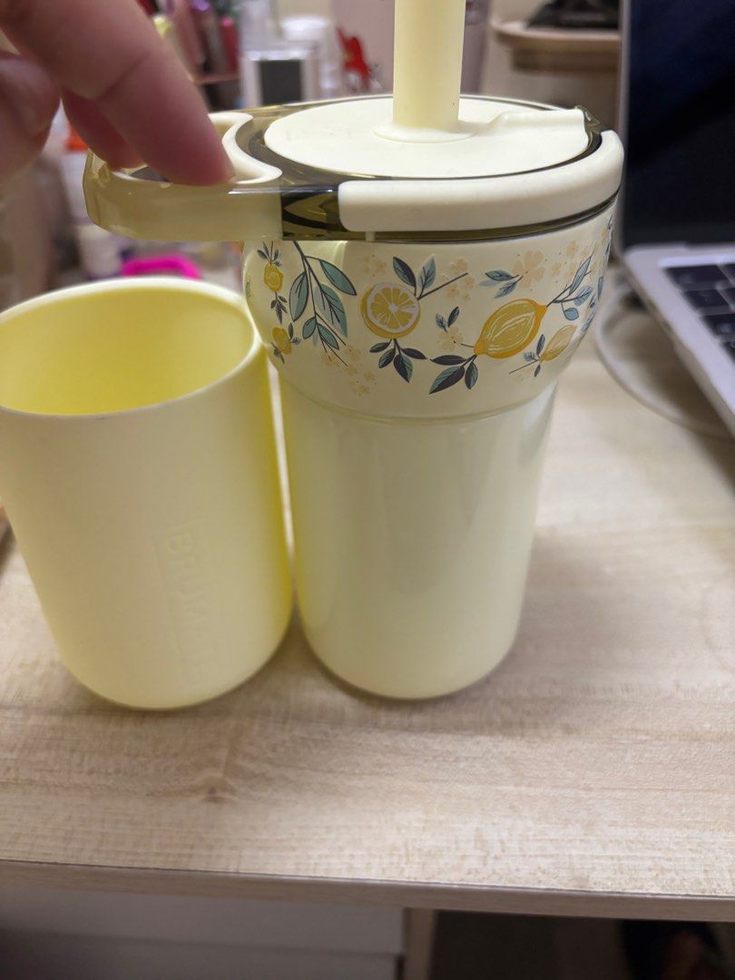 BRUMATE Leap 12oz - Limoncello edition (Category: Water Bottles & Tumblers) located in Makati City. Submitted by kristetamarie (Listing ID 1428007400, Image 3). Description: Brumate Leap 12oz - Limoncello Edition - No visible scratches. - No bumps. - No issues - Barely used - As is, no box included. RFS: Not using anymore. Note: Will not accepts return/exchange once item is received by buyer. .