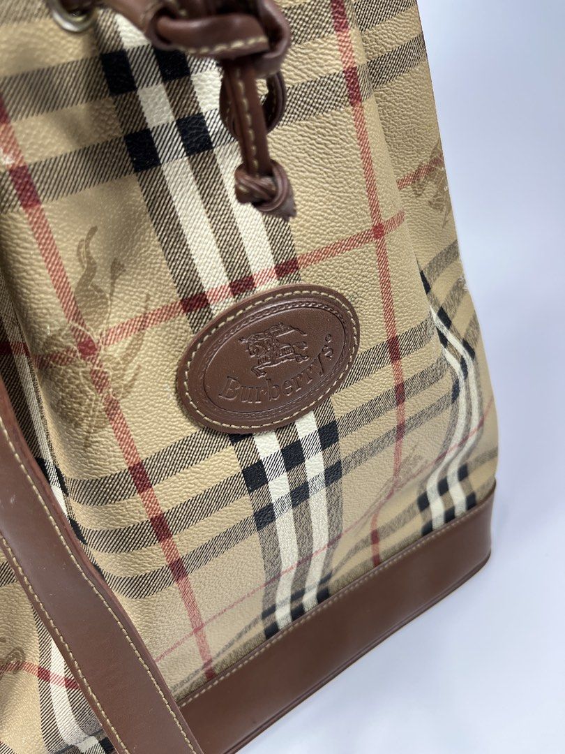 BURBERRY BUCKET BAG (Category: Luxury Bags & Wallets) located in Leyte. Submitted by upcycledbin.ph (Listing ID 1428044343, Image 3). Description: BURBERRY BUCKET BAG VERY GOOD CONDITION ISSUE LAST PICS.