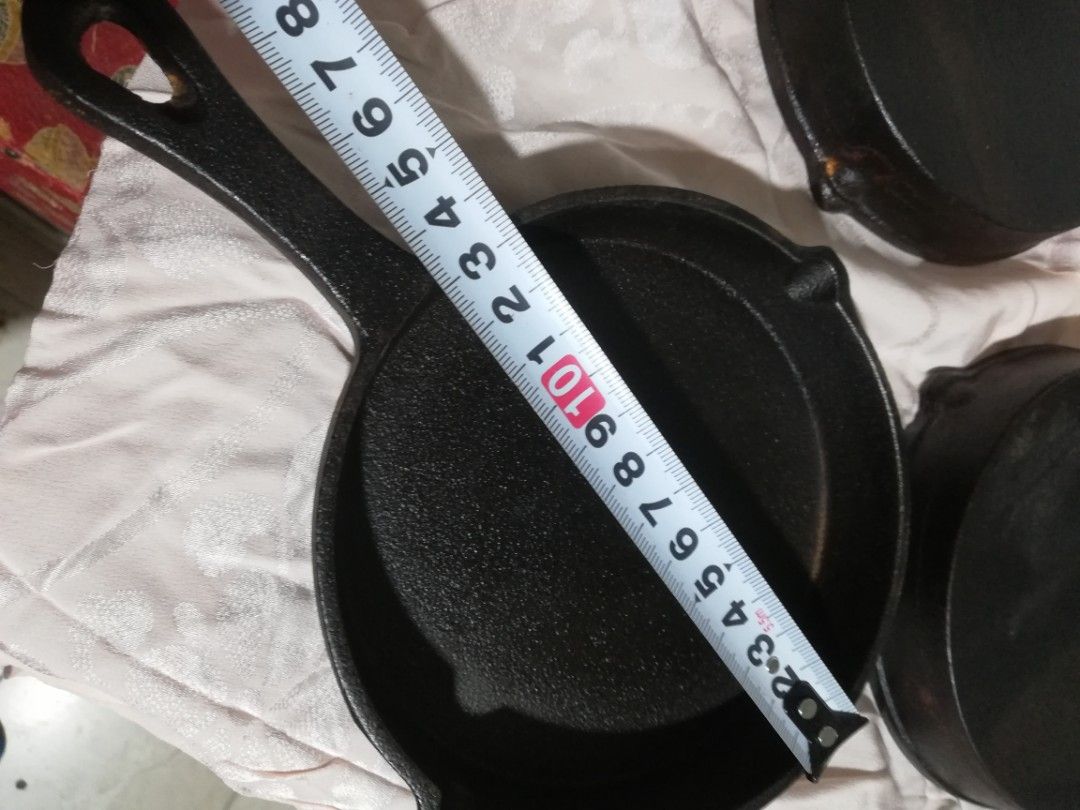 Cast iron skillet, 13cm x2.5cm, used (Category: Other Kitchenware & Tableware) located in Paranaque City. Submitted by 4thestate.surplusan (Listing ID 1428036903, Image 3). Description: 380 each or 1,100 for 3 pcs, cast iron fr japan. See photos.