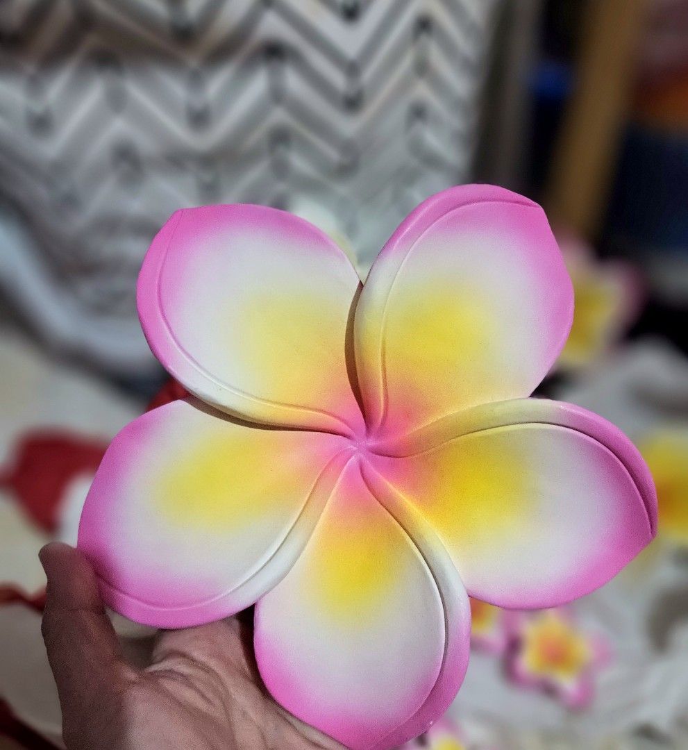 Ceramic Frangipani Set (Category: Artificial Plants & Flowers) located in Manila. Submitted by bubba20 (Listing ID 1428009740, Image 2). Description: Ceramic bought abroad brandnew cabinet display or you can hang it on your wall.