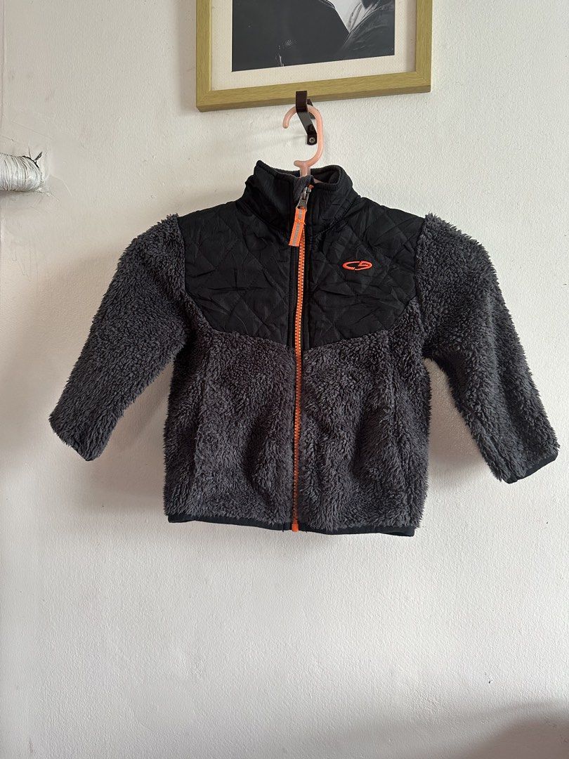 Champion Fleece Jacket (18mos) (Category: Coats, Jackets and Outerwear) located in Manila. Submitted by echrise (Listing ID 1427946128, Image 1). Description: .