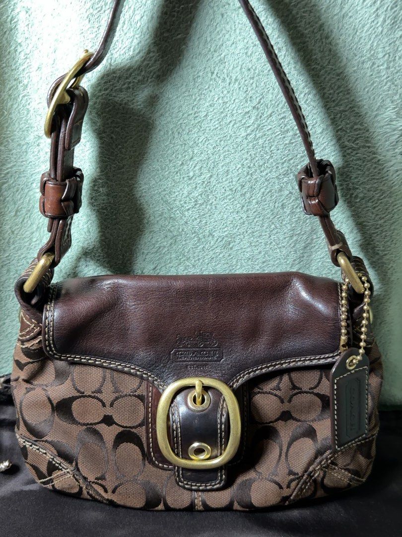 Coach Bleeker Choco Brown Shoulder Bag (Category: Luxury Bags & Wallets) located in Makati City. Submitted by joshdelrey (Listing ID 1428039397, Image 1). Description: Vintage Coach Bleeker Choco Brown - Authentic - Rank AB - With dustbag 📍Makati.