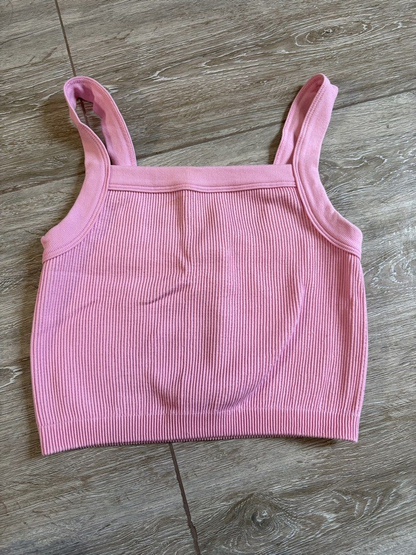 Cotton On Pink Tank Top (Category: Sleeveless) located in Antipolo. Submitted by athsix (Listing ID 1428007756, Image 1). Description: - cropped - super high quality and thick - dm for ww.