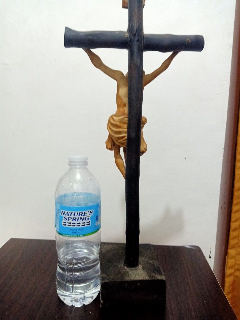 Crucifix wooden 22 inches (Category: Religious Items) located in Las Pinas. Submitted by the_recycle_shop (Listing ID 1428059339, Image 2). Description: Big size 22 inches tall Wooden cross resin figure .
