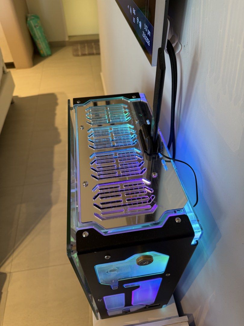 Custom Water-Cooled Gaming PC413284097171148803