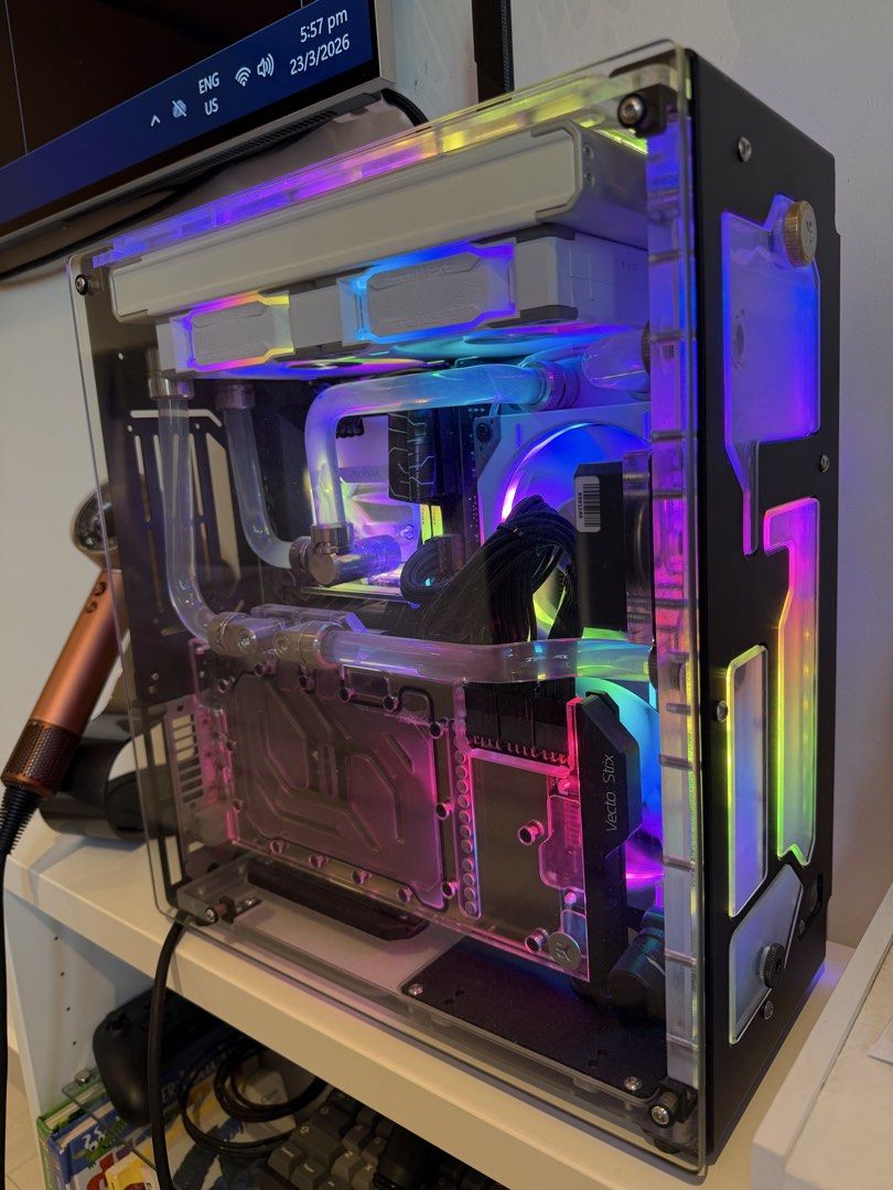 Custom Water-Cooled Gaming PC413284097171148802