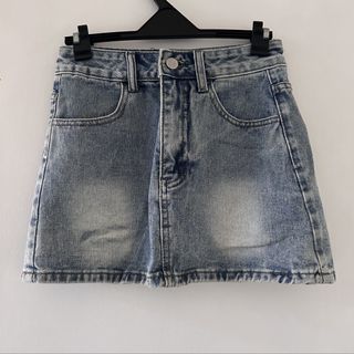 (Category: ) located in . Submitted by lovelytrinkets (Listing ID 1428090823, Image 1). Description: .