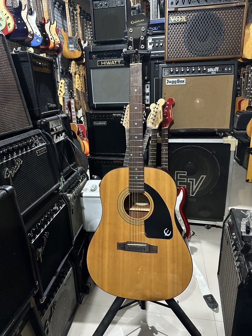 Epiphone AJ-100NA Acoustic Guitar (Category: Musical Instruments) located in Binan City. Submitted by asherkv13 (Listing ID 1428074649, Image 1). Description: .