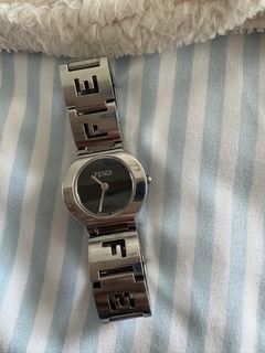 (Category: ) located in . Submitted by _strawberrymilkshake_ (Listing ID 1427948299, Image 1). Description: .